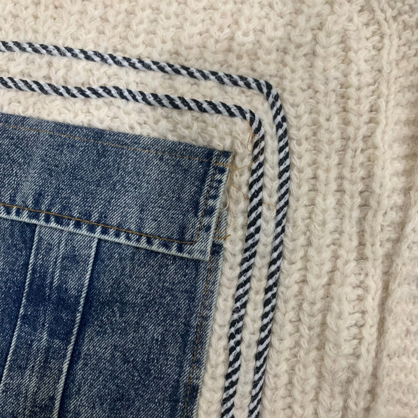 Einzigartiger Denim-Cardigan mit Patchwork-Taschen