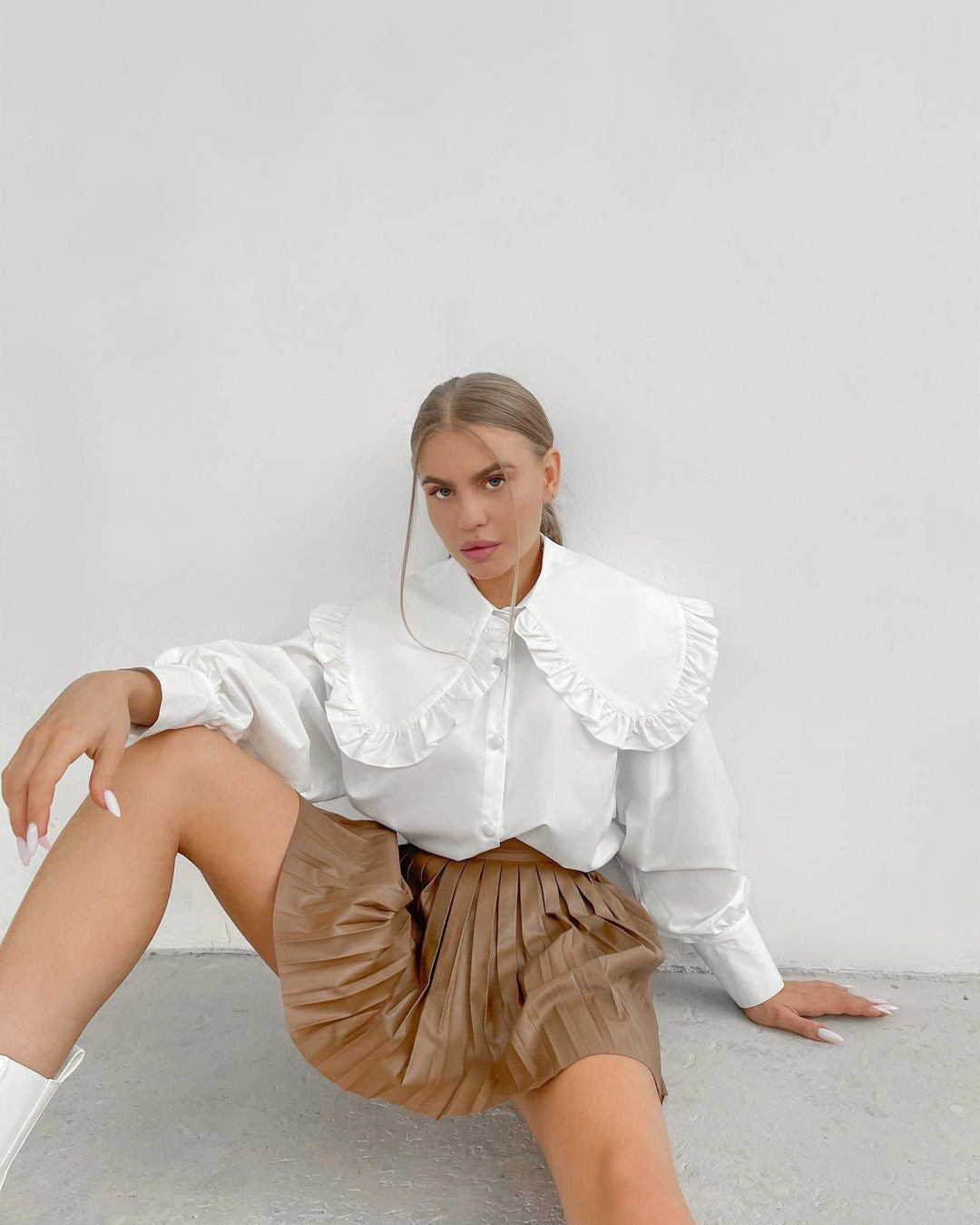 Court Style Pleated Doll Neck Cotton Shirt